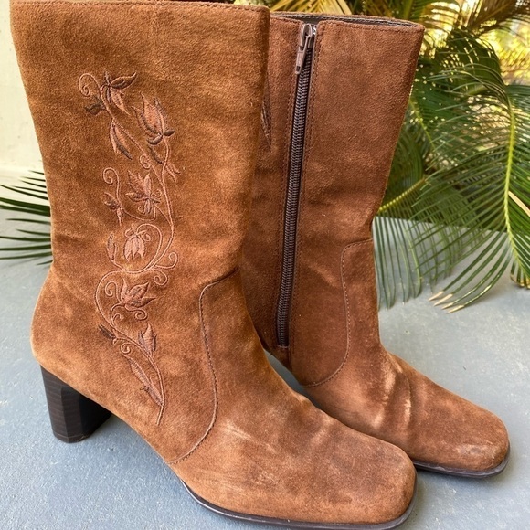 White MOUNTAIN Lauren Mid Calf Chestnut Suede Boots - Picture 2 of 11